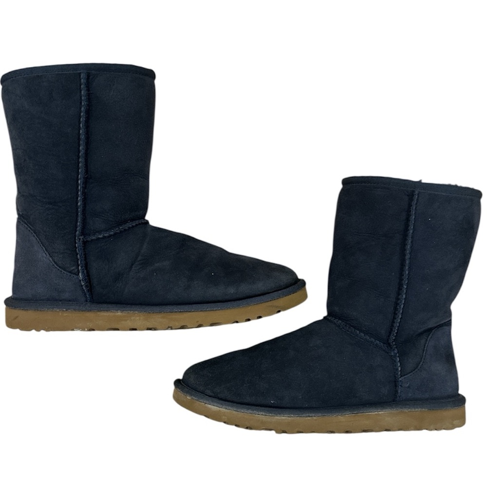 UGG Australia Classic Short II Women’s Boot Size 8 Navy Blue